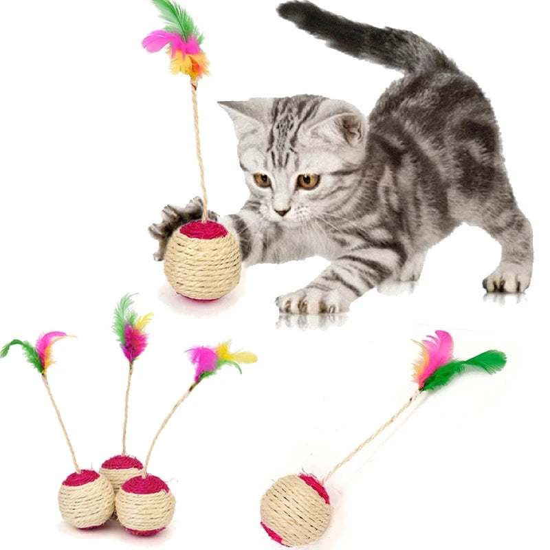 Brinquedo para gato bolinha com penas e sisal